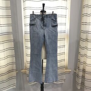 Settle Down Juniors 8M Light Wash Lace-Up Hippie Boho Flared Bell Bottoms Party